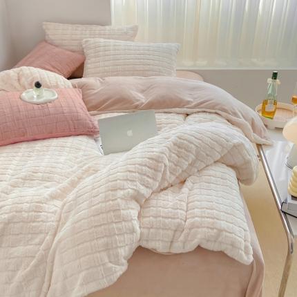 91家纺网 家纺一手货源 找家纺 仟网汇 2022新款獭兔毛立体剪花牛奶绒四件套 奶白咖