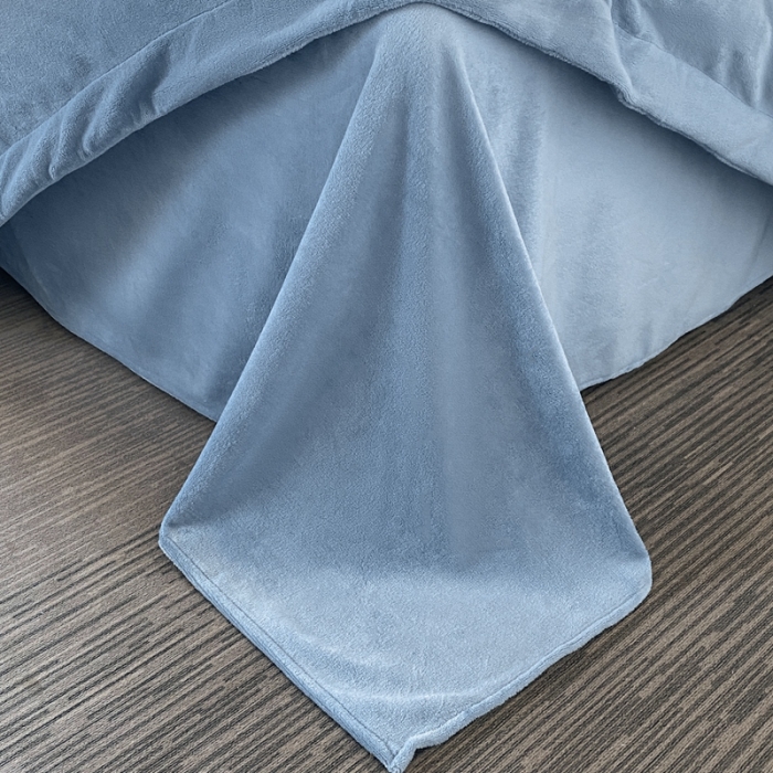 91家纺网 家纺一手货源 找家纺 魅都新款高克重牛奶绒刺绣款四件套 浅蓝