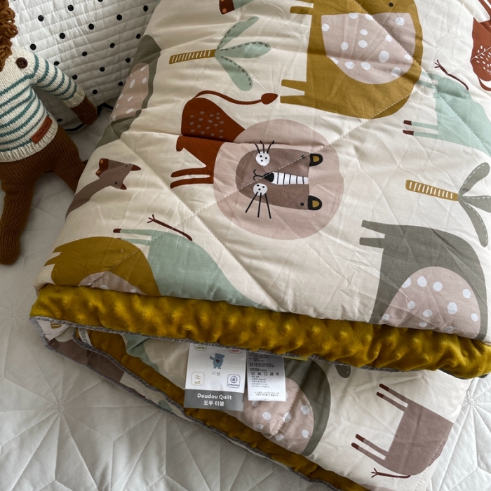 91家纺网 家纺一手货源 找家纺 源启生活 2022新款豆豆绒韩国单人豆豆被 悠闲假日