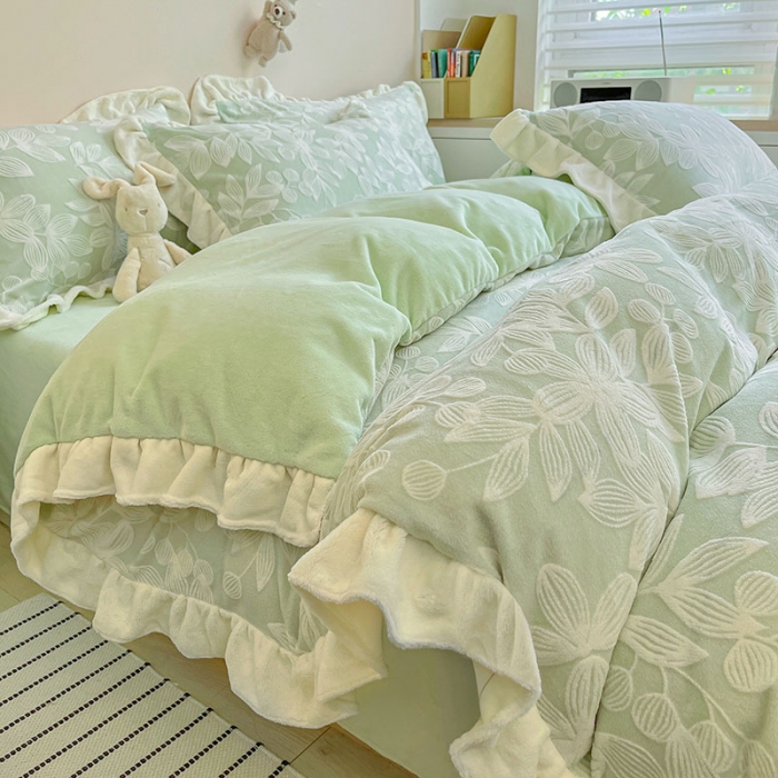 91家纺网 家纺一手货源 找家纺 琪格格 2023新款雕花牛奶绒花边款四件套 雕花浅绿-花边