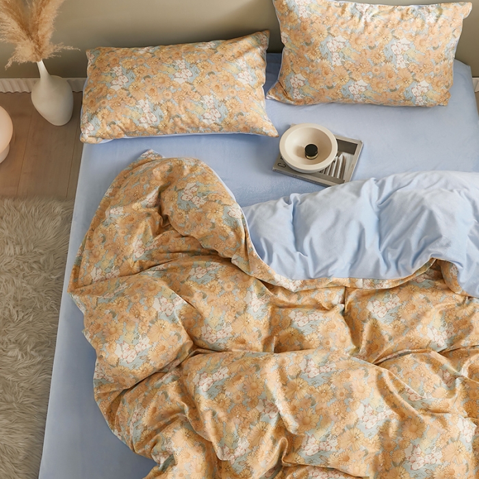 91家纺网 家纺一手货源 找家纺 怡家居 2022秋冬A版棉B版水晶绒四件套油画兔