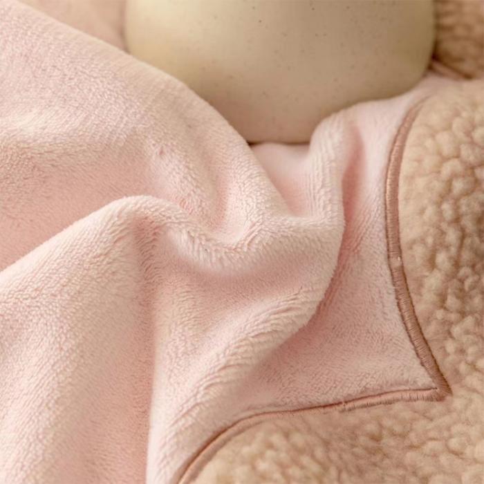 91家纺网 家纺一手货源 找家纺 2024高端保暧绒260克拼角儿童可爱熊贴布绣四件套新品