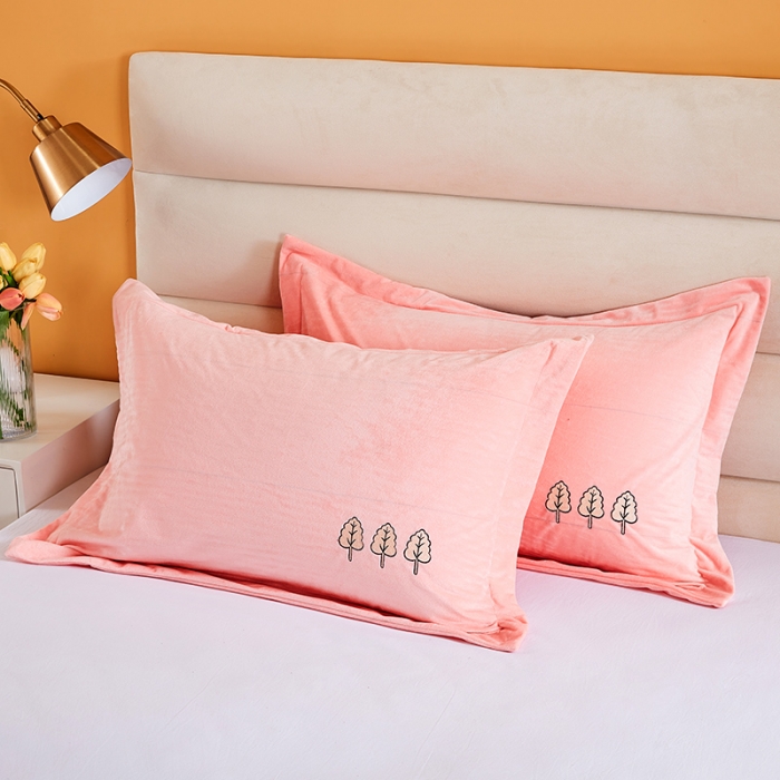 91家纺网 家纺一手货源 找家纺 （总）丰淘 2022新款宝宝绒刺绣保暖枕套一对装