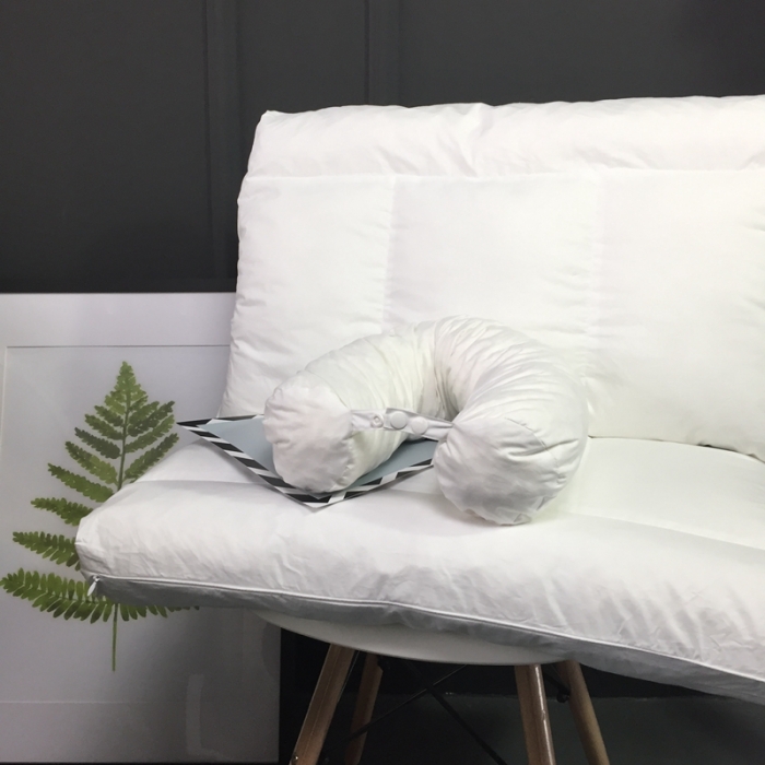 91家纺网 家纺一手货源 找家纺 （总）方回 2022新款乳胶六分区理疗枕 47*73cm