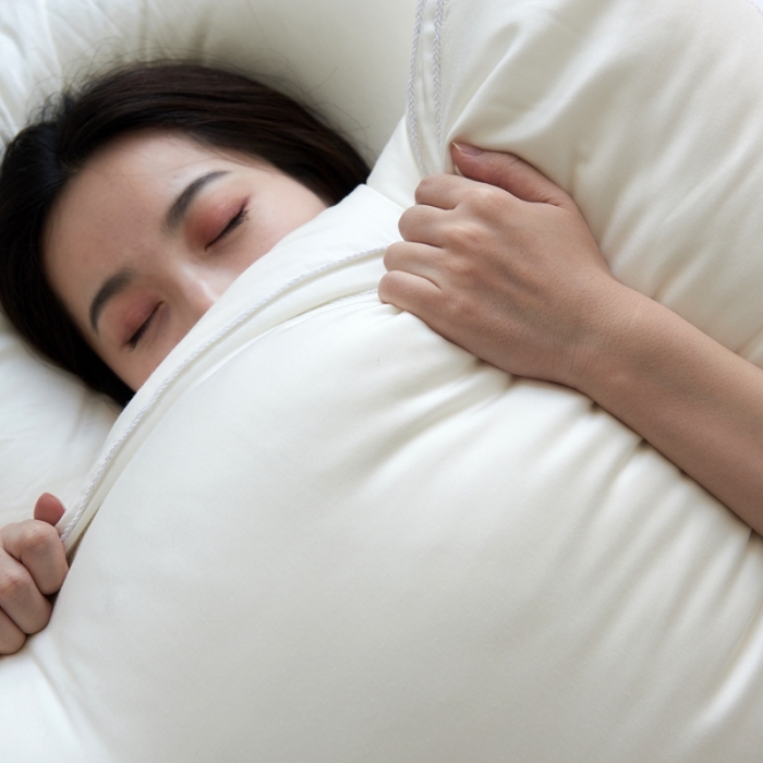 91家纺网 家纺一手货源 找家纺 （总）方回 2022新款牛奶美肤枕 48*74cm