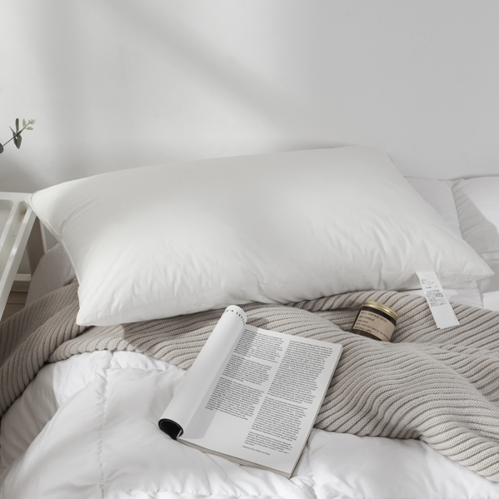 91家纺网 家纺一手货源 找家纺 （总）方回 2022新款日式虹夕羽毛复合枕（单边）