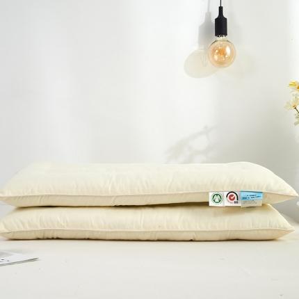 91家纺网 家纺一手货源 找家纺 （总）方回 2022新款玻尿酸枕 48*74cm