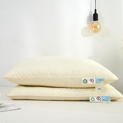 91家纺网 家纺一手货源 找家纺 （总）方回 2022新款玻尿酸枕 48*74cm