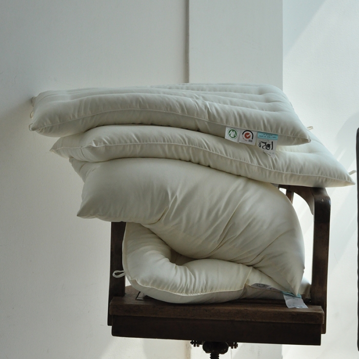 91家纺网 家纺一手货源 找家纺 （总）方回 2022新款玻尿酸枕 48*74cm