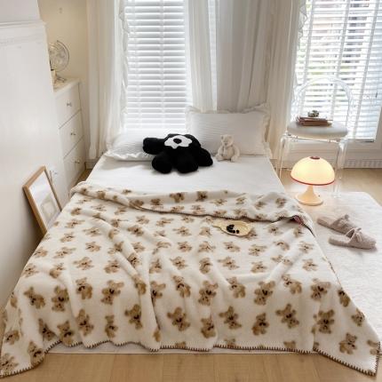 91家纺网 家纺一手货源 找家纺 眠屿 2022新款舒绒棉高克重单层双面毛毯 奶油熊