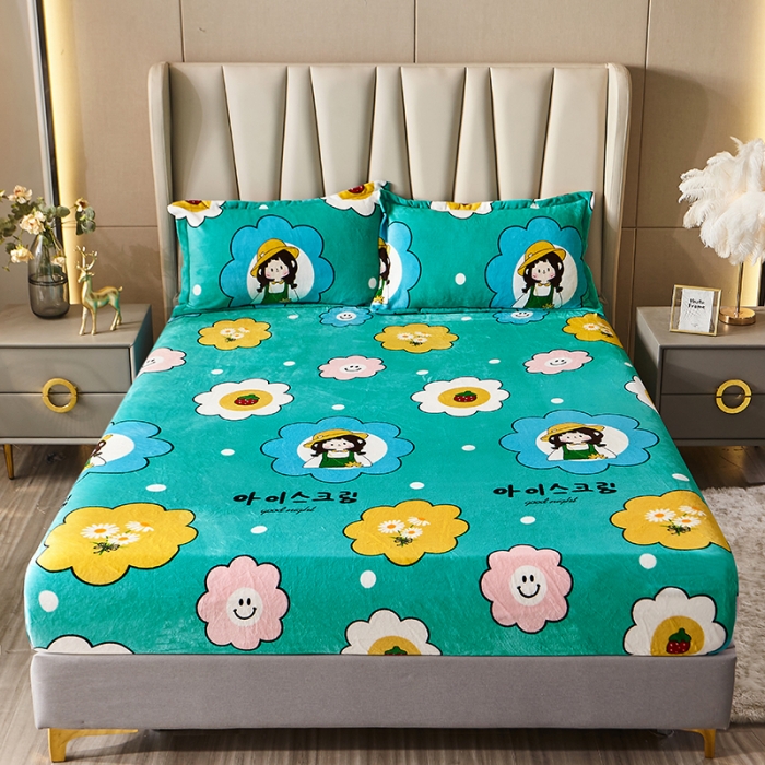 91家纺网 家纺一手货源 找家纺 纽缦 2022新款牛奶绒床笠法莱水晶宝宝 草莓女孩