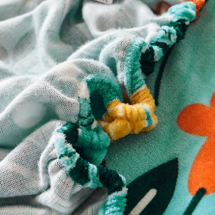 91家纺网 家纺一手货源 找家纺 纽缦 2022新款牛奶绒床笠法莱水晶宝宝 春雨绿