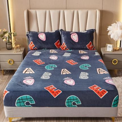 91家纺网 家纺一手货源 找家纺 纽缦 2022新款牛奶绒床笠法莱水晶宝宝 字母乐园