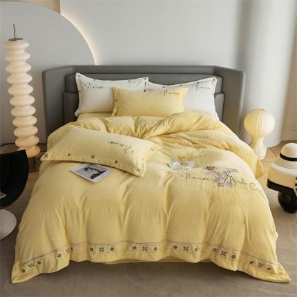 91家纺网 家纺一手货源 找家纺 名品优仓 2022新款朵朵情缘系列牛奶绒刺绣宽边系列四件套 朵朵情缘-柠檬黄
