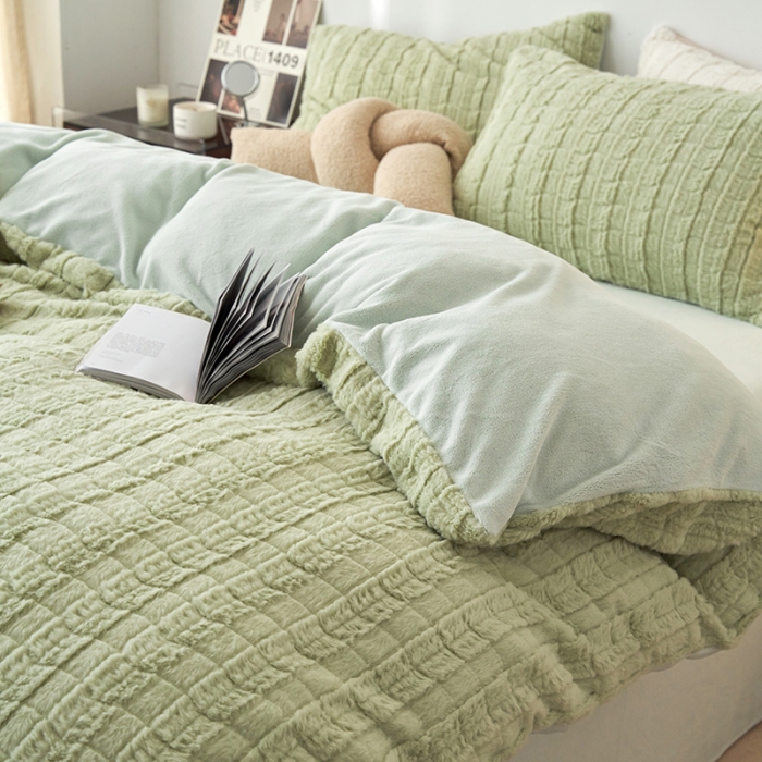 91家纺网 家纺一手货源 找家纺 榻尚家居 2023新款加厚獭兔绒牛奶绒四件套 水绿