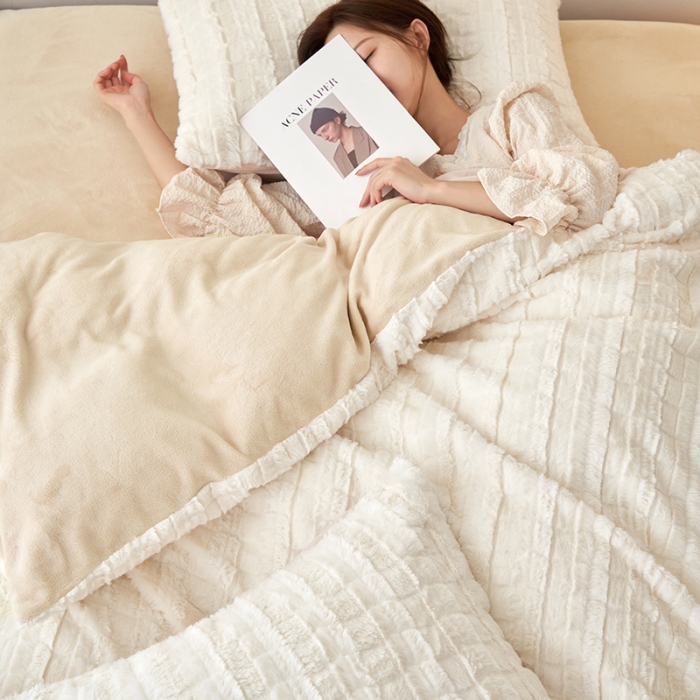 91家纺网 家纺一手货源 找家纺 （总）榻尚家居 2023新款加厚獭兔绒牛奶绒四件套