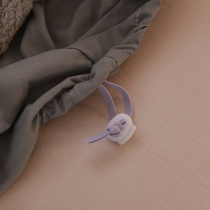 91家纺网 家纺一手货源 找家纺 豪选 2025新款羊羔绒德绒夹棉速暖加厚夹棉床笠 德绒灰色