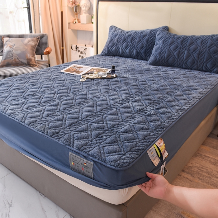 91家纺网 家纺一手货源 找家纺 豪选 2025新款羊羔绒德绒夹棉速暖加厚夹棉床笠 德绒蓝灰