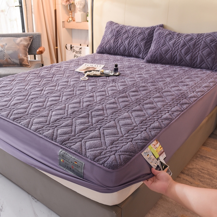 91家纺网 家纺一手货源 找家纺 豪选 2025新款羊羔绒德绒夹棉速暖加厚夹棉床笠 德绒紫灰