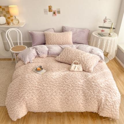 91家纺网 家纺一手货源 找家纺 （总）顾里 2022新款AB版云朵泡芙咩绒四件套