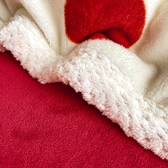 91家纺网 家纺一手货源 找家纺 阿亮家居 2024新款大包边菠萝格牛奶绒活性印染单被套 爱心蝴蝶结