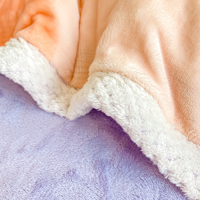 91家纺网 家纺一手货源 找家纺 阿亮家居 2024新款大包边菠萝格牛奶绒活性印染单被套 九分甜