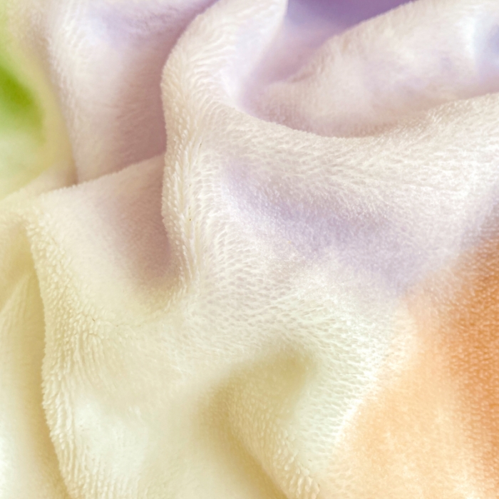 91家纺网 家纺一手货源 找家纺 阿亮家居 2024新款大包边菠萝格牛奶绒活性印染单被套 九分甜