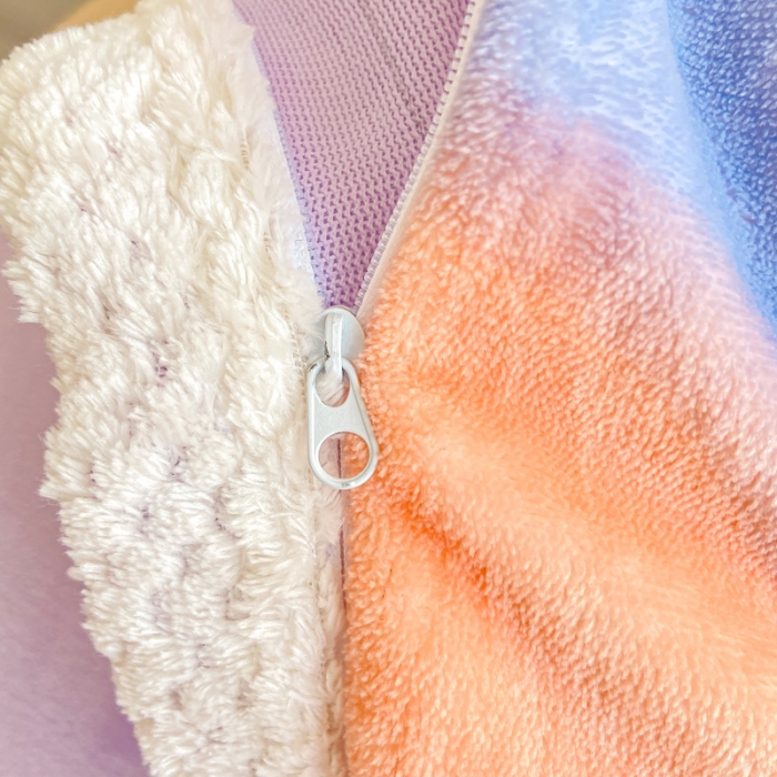 91家纺网 家纺一手货源 找家纺 阿亮家居 2024新款大包边菠萝格牛奶绒活性印染单被套 九分甜