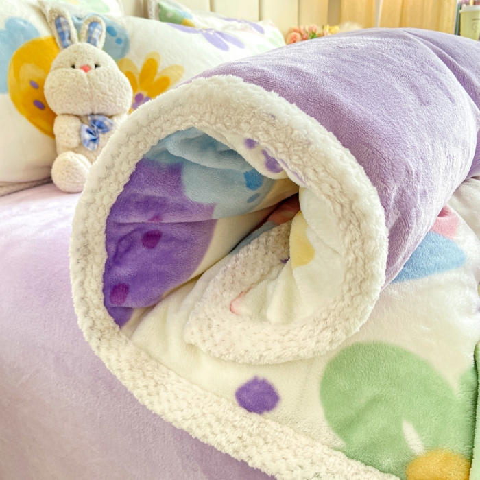 91家纺网 家纺一手货源 找家纺 阿亮家居 2024新款大包边菠萝格牛奶绒活性印染单被套 清新草莓