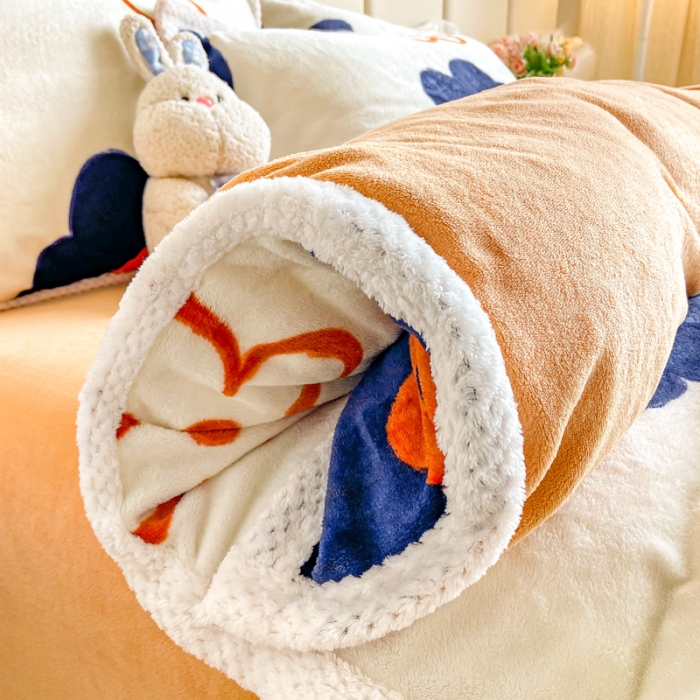 91家纺网 家纺一手货源 找家纺 阿亮家居 2024新款大包边菠萝格牛奶绒活性印染单被套 悠然清香