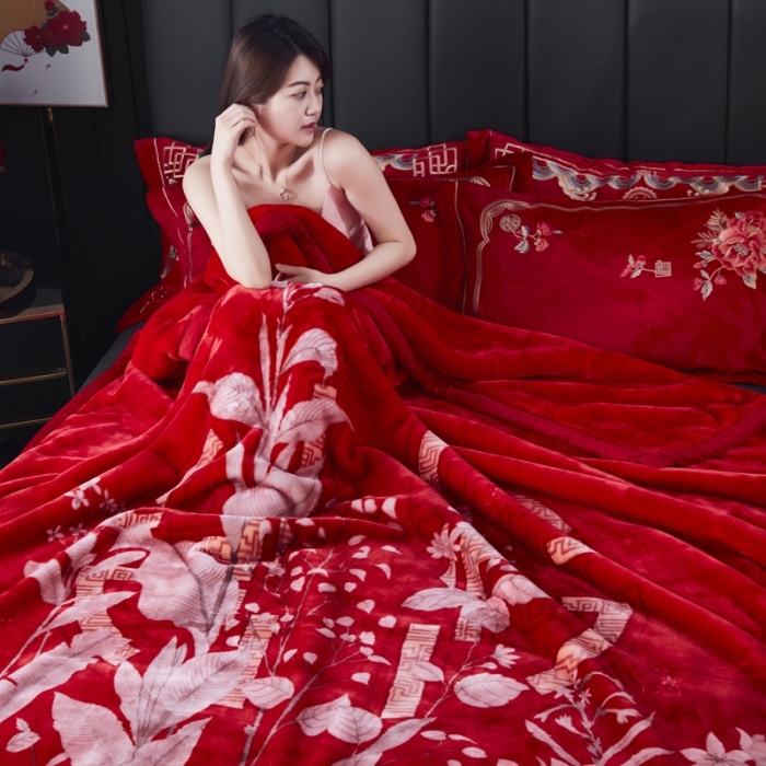 91家纺网 家纺一手货源 找家纺 凯轩毛毛毯毯子 婚庆长毛云毛毯毯子 锦上添花