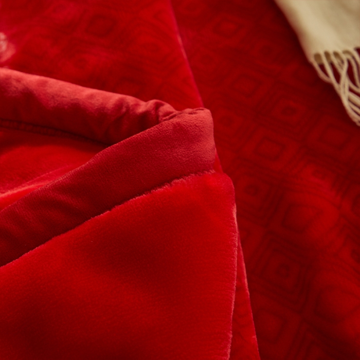 91家纺网 家纺一手货源 找家纺 凯轩毛毛毯毯子 婚庆长毛云毛毯毯子 神马曲 红