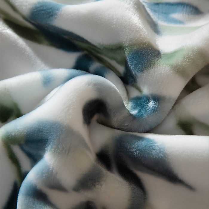 91家纺网 家纺一手货源 找家纺 凯轩毛毛毯毯子 婚庆长毛云毛毯毯子 竹韵淡绿