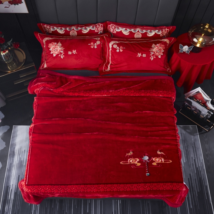 91家纺网 家纺一手货源 找家纺 凯轩毛毛毯毯子 婚庆长毛云毛毯毯子 满地红