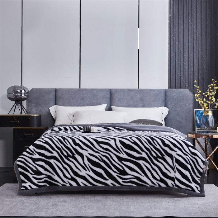 91家纺网 家纺一手货源 找家纺 （总）凯轩毛毛毯毯子 仿皮草轻奢花貂毛毯毯子