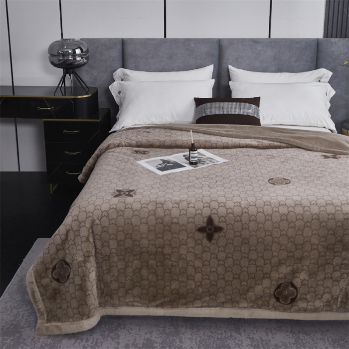 91家纺网 家纺一手货源 找家纺 凯轩毛毛毯毯子 仿皮草轻奢花貂毛毯毯子 古巴