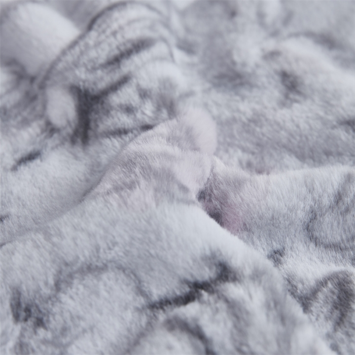 91家纺网 家纺一手货源 找家纺 凯轩毛毛毯毯子 仿皮草轻奢花貂毛毯毯子 花影