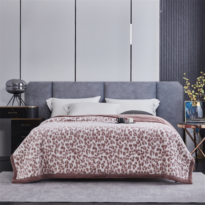 91家纺网 家纺一手货源 找家纺 凯轩毛毛毯毯子 仿皮草轻奢花貂毛毯毯子 激情