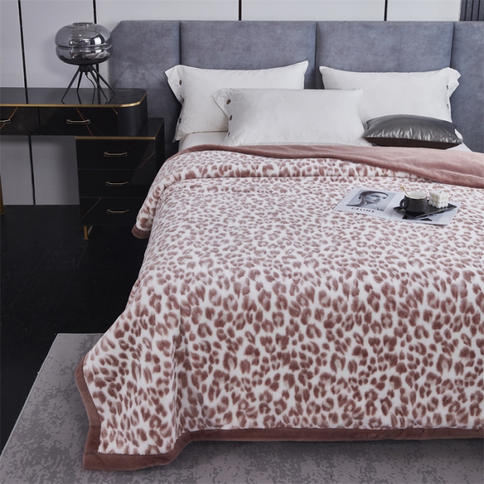 91家纺网 家纺一手货源 找家纺 凯轩毛毛毯毯子 仿皮草轻奢花貂毛毯毯子 激情