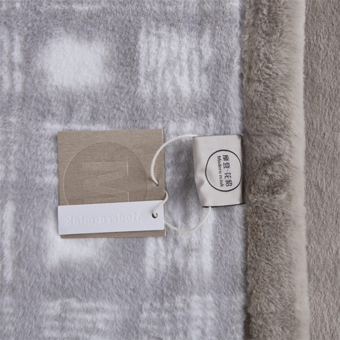 91家纺网 家纺一手货源 找家纺 凯轩毛毛毯毯子 仿皮草轻奢花貂毛毯毯子 简约