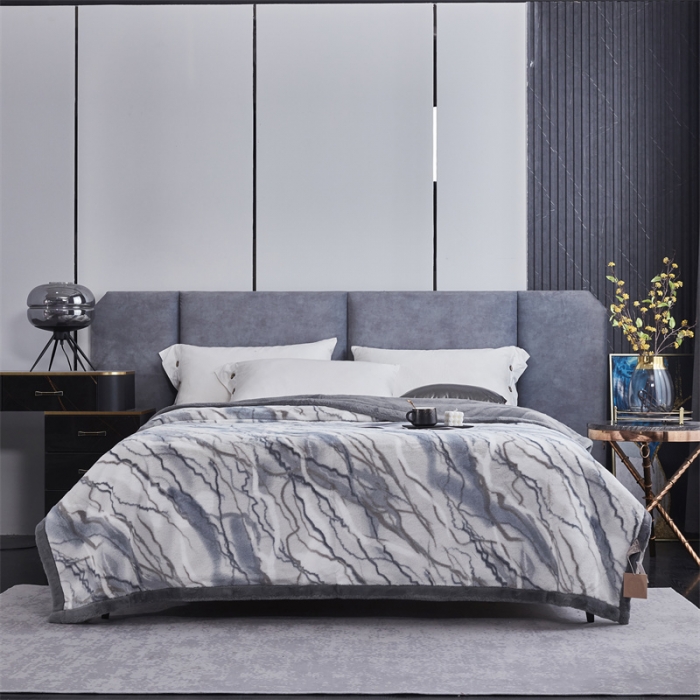 91家纺网 家纺一手货源 找家纺 凯轩毛毛毯毯子 仿皮草轻奢花貂毛毯毯子 流年