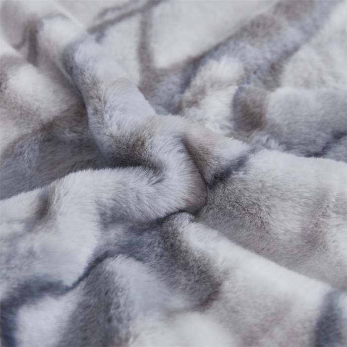 91家纺网 家纺一手货源 找家纺 凯轩毛毛毯毯子 仿皮草轻奢花貂毛毯毯子 流年