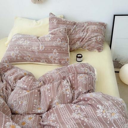 91家纺网 家纺一手货源 找家纺 （总）例外home 2022新款小雏菊牛奶绒四件套-实拍图