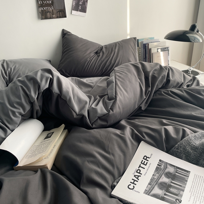 91家纺网 家纺一手货源 找家纺 贝拉梦 2023亲肤棉北欧简约风纯色双拼105g四件套雾霾灰