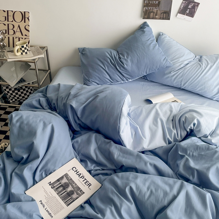 91家纺网 家纺一手货源 找家纺 贝拉梦 2023亲肤棉简约风纯色双拼105g四件套月光雾蓝