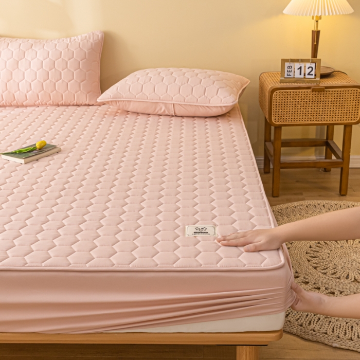 91家纺网 家纺一手货源 找家纺 芬晴 2023新款A类面料夹棉床笠系列 雅致-豆沙粉