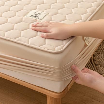 91家纺网 家纺一手货源 找家纺 （总）芬晴 2023新款A类面料夹棉床笠系列