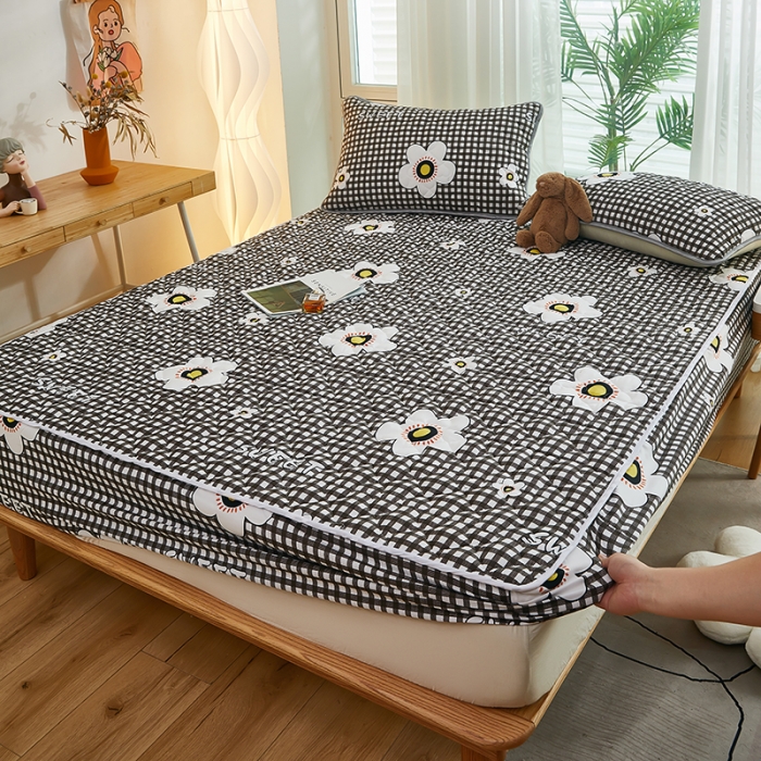 91家纺网 家纺一手货源 找家纺 蕾诺 2023新品夹棉防水隔尿床笠席梦思保护套 兰花格