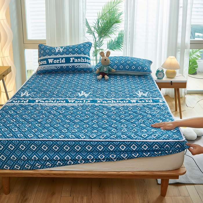 91家纺网 家纺一手货源 找家纺 蕾诺 2023新品夹棉防水隔尿床笠席梦思保护套 绅士蓝