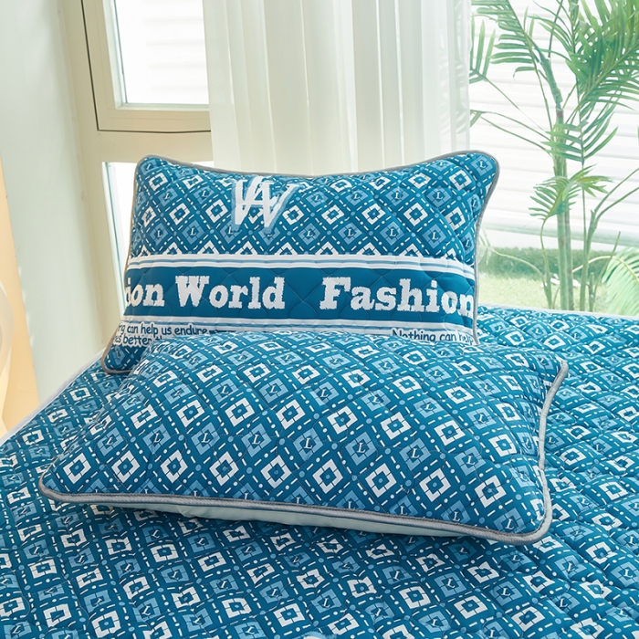 91家纺网 家纺一手货源 找家纺 蕾诺 2023新品夹棉防水隔尿床笠席梦思保护套 绅士蓝